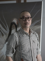 王尊 照片