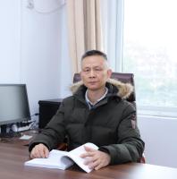 左国新 照片