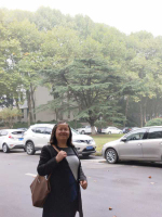 张务 照片