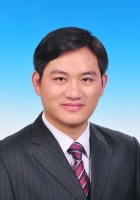 张安 照片