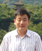 杨宏 照片