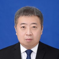 曾毅 照片