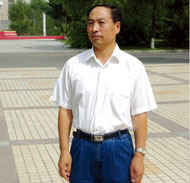 黄凤志 照片