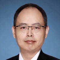 井中伟 照片