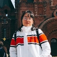 刘彤彤 照片