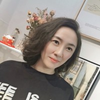 刘扬 照片