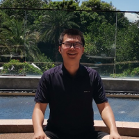 卢国龙 照片