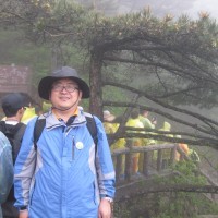 卢日峰 照片