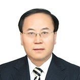 李君 照片
