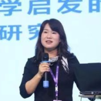 梁云虹 照片