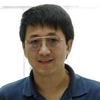 徐鹰 照片