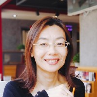 殷红 照片