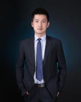 衣云骥 照片