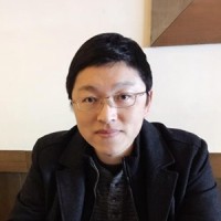 杨英威 照片