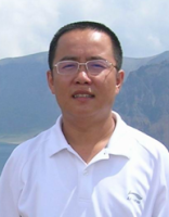 彭举威 照片