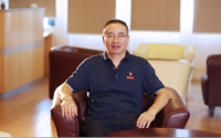 高占斌 照片