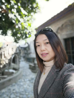 李芸 照片