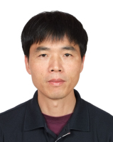 郑青榕 照片