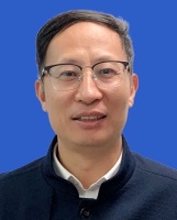 方正泉 照片