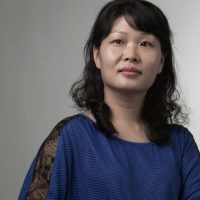 何隽 照片