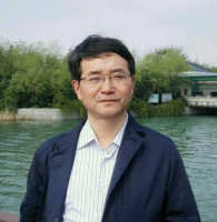 潘丰 照片