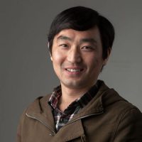 谢伟 照片