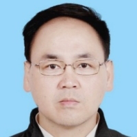 丁伟 照片