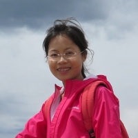 邓婉玲 照片