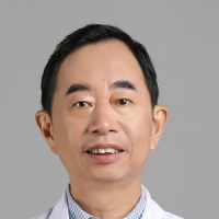 何扬子 照片