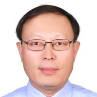 于中振 照片