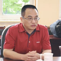 喻长远 照片
