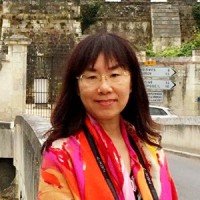 杨屹 照片