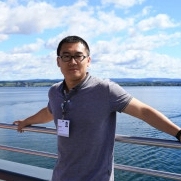 李宏岩 照片