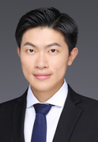 李颖 照片