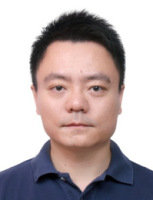 屈挺 照片