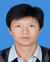 秦华明 照片