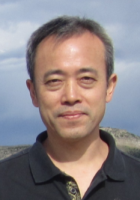 石本仁 照片