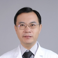 吴义 照片