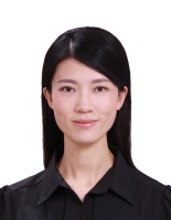 初殿清 照片