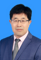 郑春厚 照片