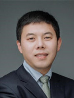 秦盛 照片
