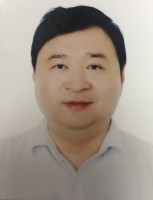 曾劭群 照片