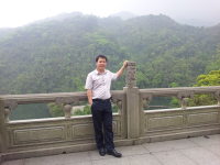 李练军 照片