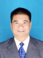 邹波 照片