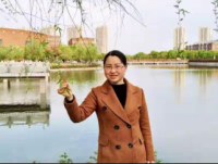 易奇志 照片