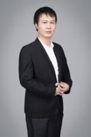 吕刚 照片