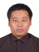 胡成宇 照片