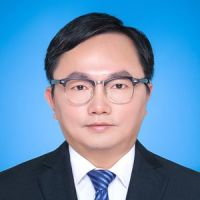 冯育林 照片