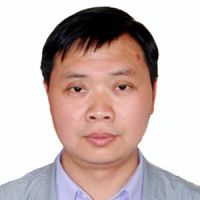 万林春 照片