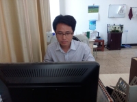 安输 照片
